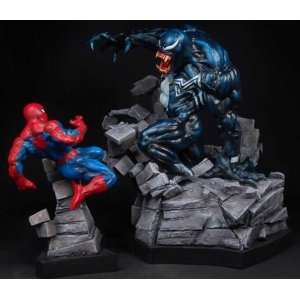    Bowen Designs Spider Man vs. Venom statues Set Toys & Games