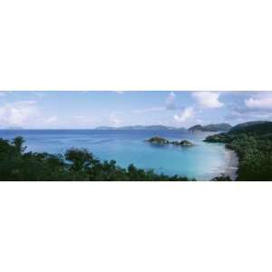  Island and a Beach, Trunk Bay, St. John, US Virgin Islands 